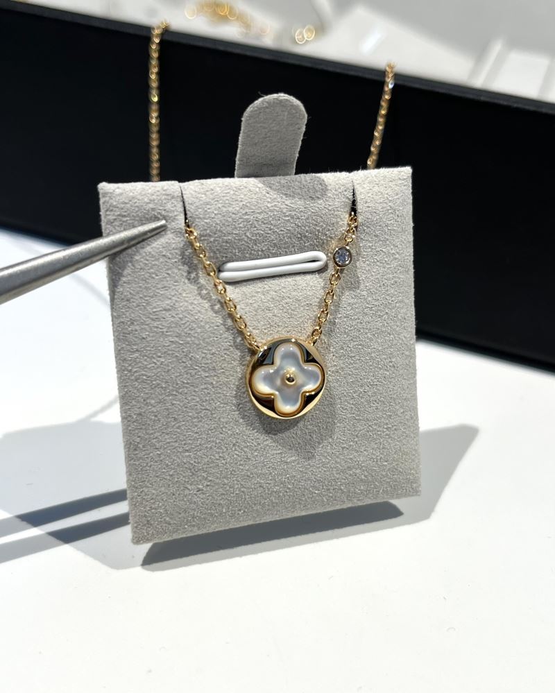 Louis Vuitton Necklaces